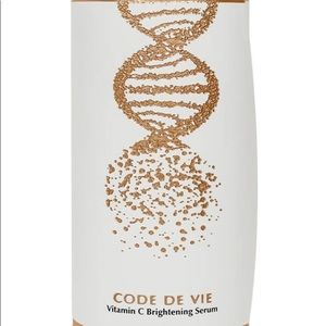 Agora Vitamin C Brightening Serum, Code de Vie
